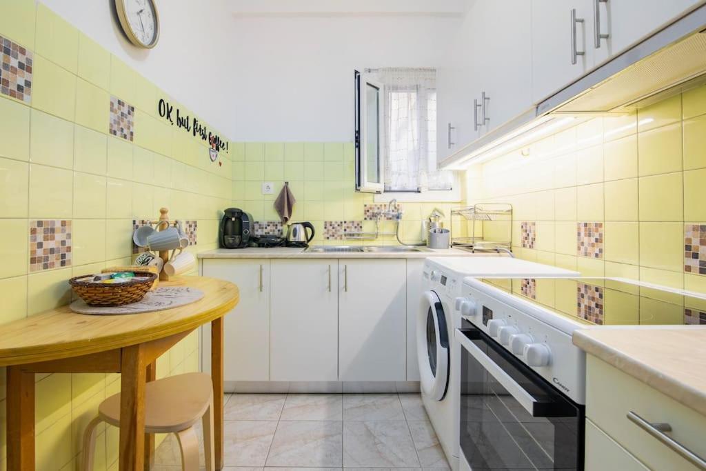 Your Perfect Place 1Min From Kato Patissia Station -100Mbps เอเธนส์ ภายนอก รูปภาพ